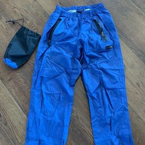 REI rain pants.  Like new! Size small